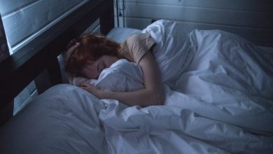 تاثير الاكتئاب علي النوم ومدي علاقته بالنوم الزائد وابرز اعراض الاكتئاب