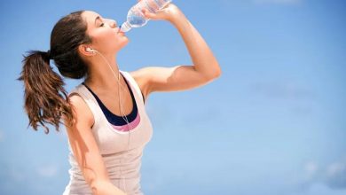 فوائد شرب الماء على الجسم و البشره و اهم النصائح لشرب المياه بكميات كافيه